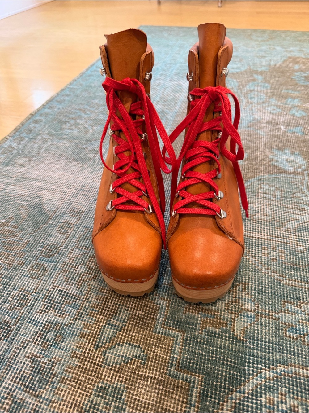 Swedish Hasbeens Tan Leather Lace-Up Platform Boots with Red Laces 39